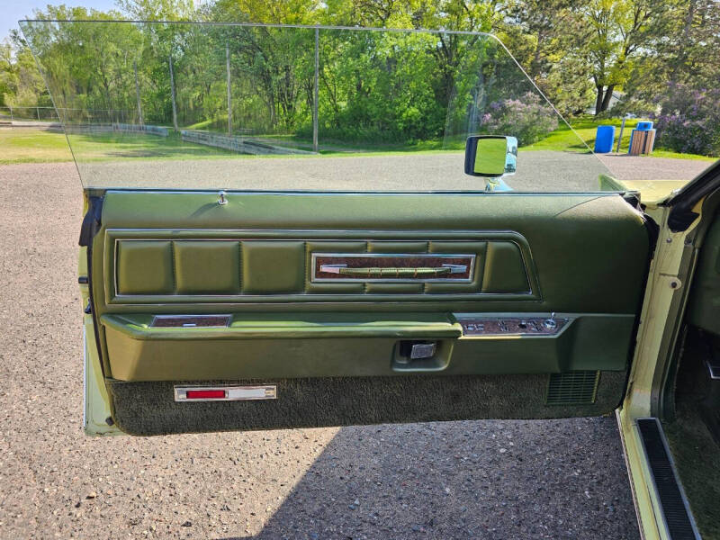 1975 Lincoln Continental