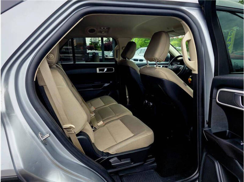 2020 Ford Explorer