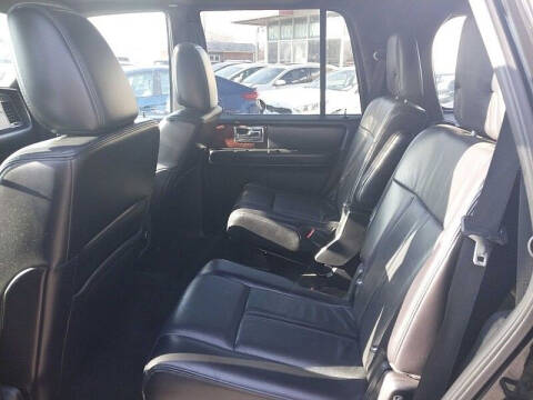 2017 Lincoln Navigator Select