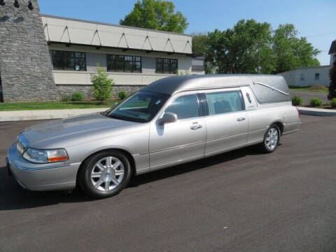 2006 Lincoln Town Car for sale at HERITAGE COACH GARAGE in Pottstown PA
