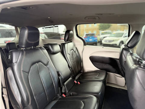 2018 Chrysler Pacifica Touring L