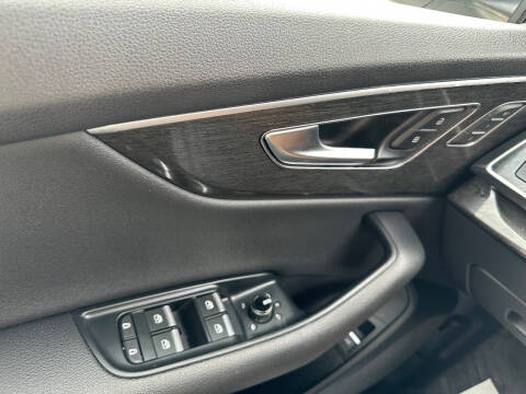 2019 Audi Q8 quattro Premium 55 TFSI