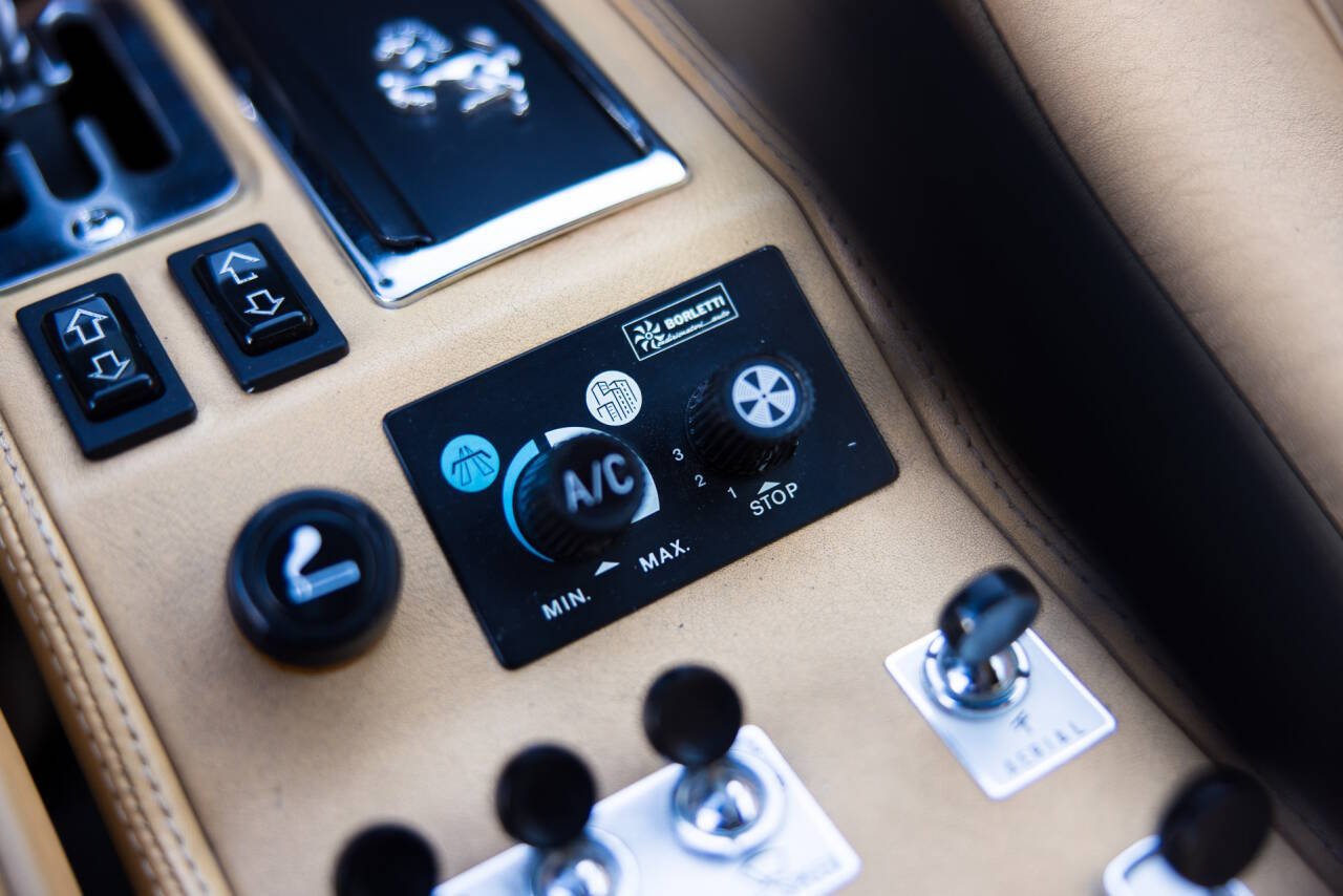 1983 Ferrari 308 42