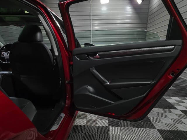 2020 Volkswagen Passat R-Line