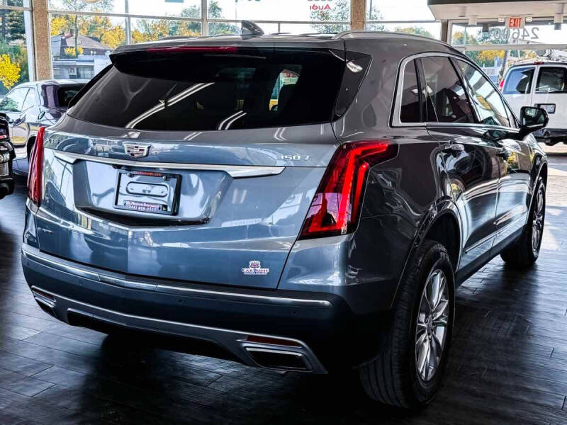2022 Cadillac XT5 Premium Luxury