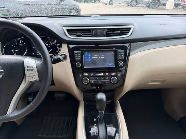 2016 Nissan Rogue SV