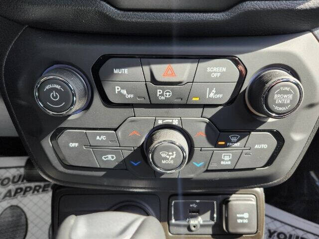 2023 Jeep Renegade for sale at Metz Auto & Outdoors in Syracuse, IN