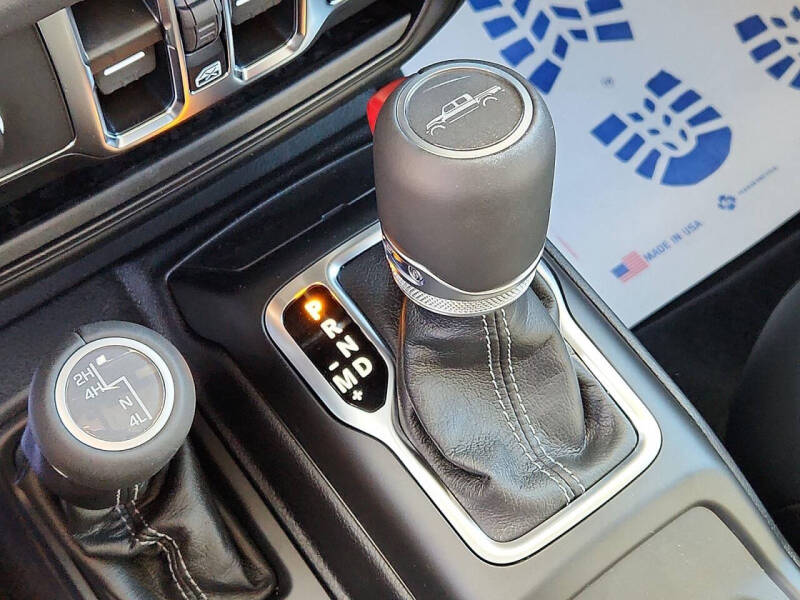 2025 Jeep Gladiator High Tide