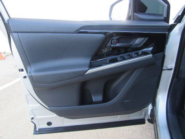 2024 Toyota bZ4X XLE