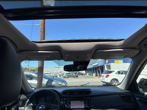 2020 Nissan Rogue SL