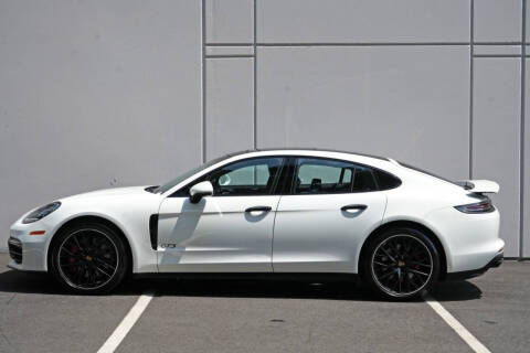 2019 Porsche Panamera GTS