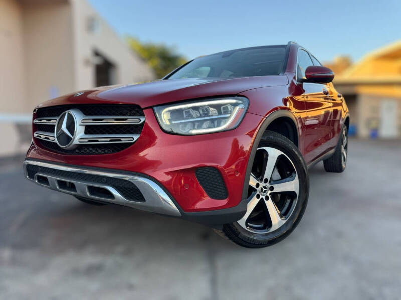2021 Mercedes-Benz GLC GLC300's photo