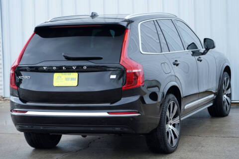 2024 Volvo XC90 Recharge T8 Ultimate Bright Theme 7P