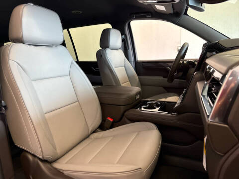 2025 GMC Yukon XL Elevation