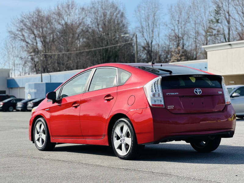 2010 Toyota Prius III