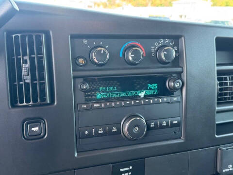 2023 GMC Savana 2500