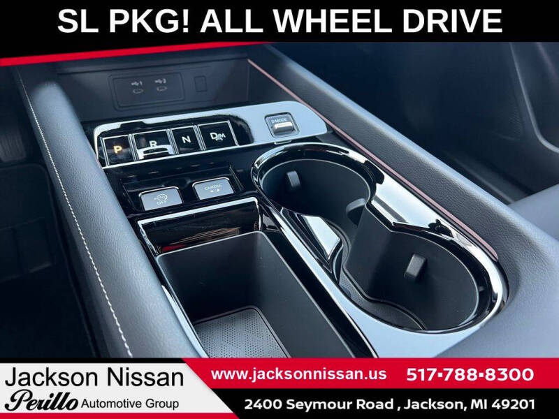 2025 Nissan Murano SL