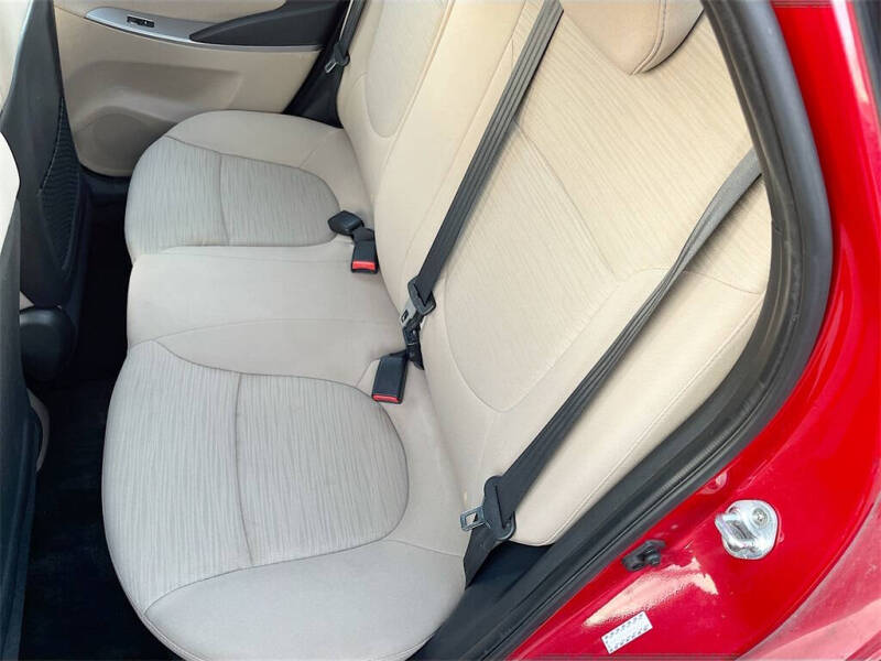 2017 Hyundai Accent SE