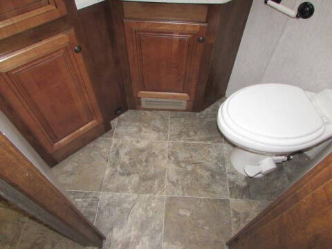 2019 LANDMARK NEWPORT F3