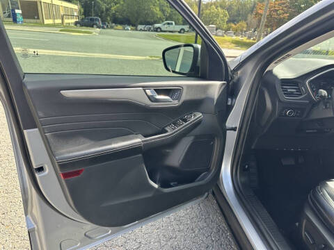 2022 Ford Escape SEL