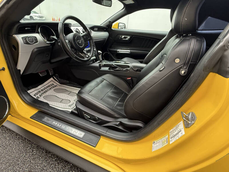 2017 Ford Mustang EcoBoost Premium