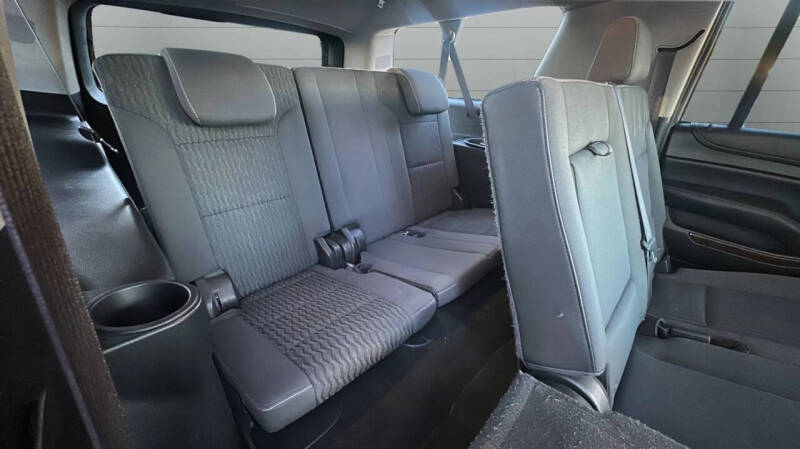 2016 Chevrolet Suburban LS