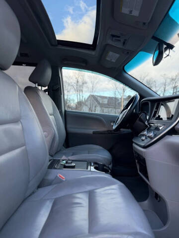 2015 Toyota Sienna