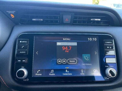 2023 Nissan Kicks SR