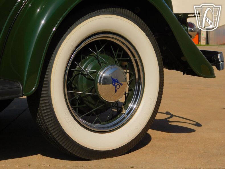 1934 Ford Roadster