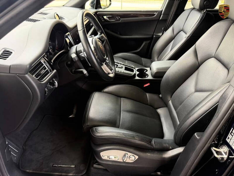 2021 Porsche Macan