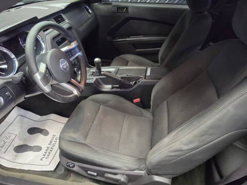 2014 Ford Mustang V6