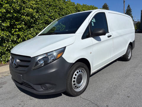 2017 Mercedes-Benz Metris Worker Cargo