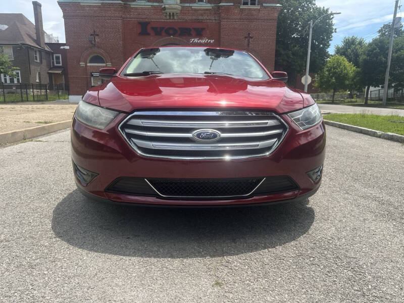 2015 Ford Taurus SEL