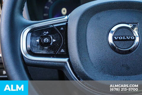 2024 Volvo XC60 Recharge T8 Plus Dark Theme