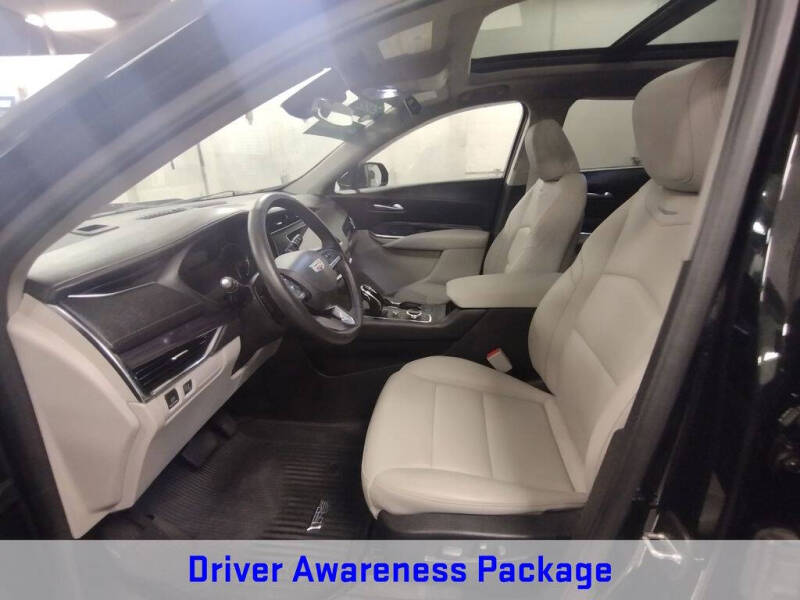 2022 Cadillac XT4 Luxury