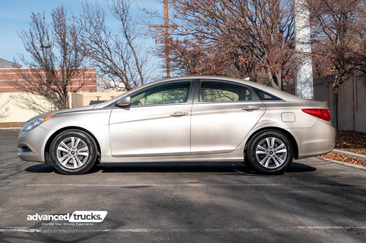 2011 Hyundai Sonata GLS photo 13