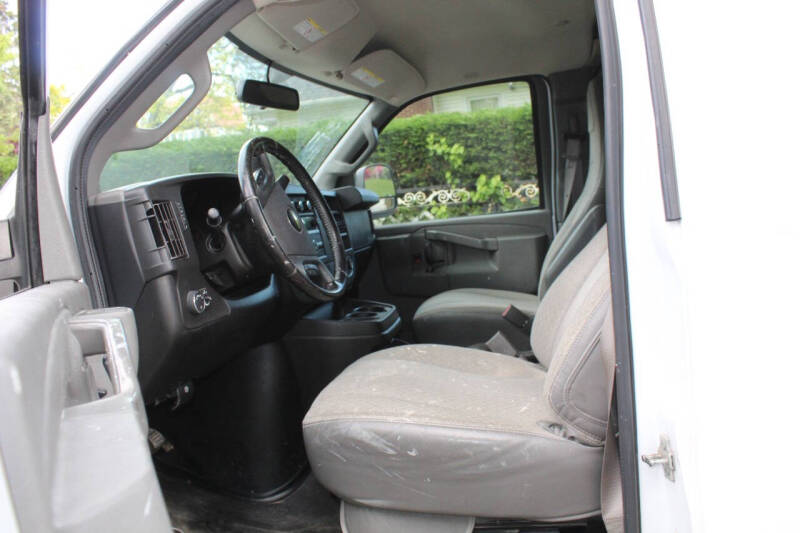 2020 Chevrolet Express 2500