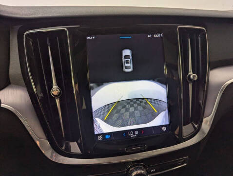 2024 Volvo S60 B5 Core Dark Theme