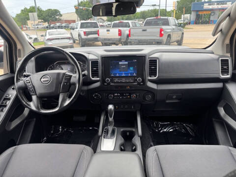 2023 Nissan Frontier SV