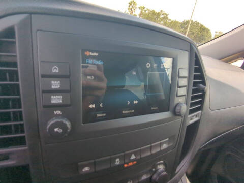 2023 Mercedes-Benz Metris Passenger