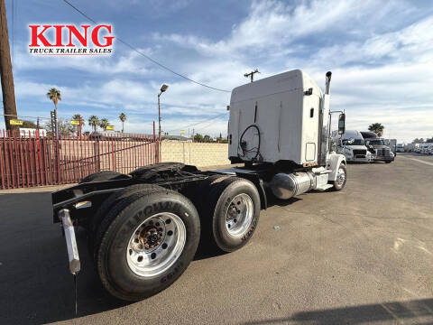 2019 Freightliner Coronado 122 SD