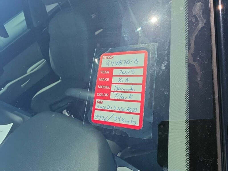 2023 Kia Sorento S