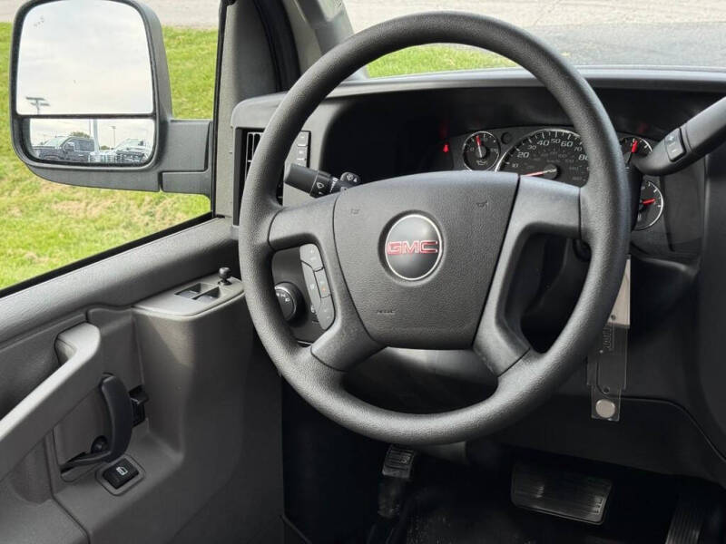 2026 GMC Savana 2500