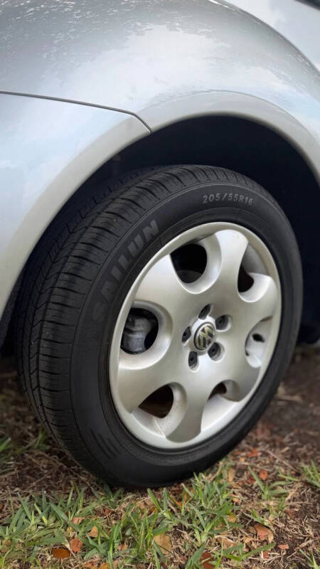 2003 Volkswagen New Beetle GLS