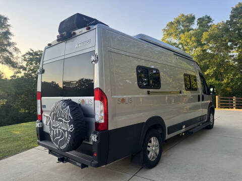 2022 Winnebago Solis 59PX