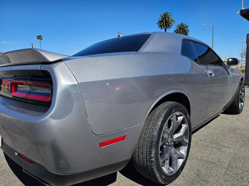 2015 Dodge Challenger SXT Plus