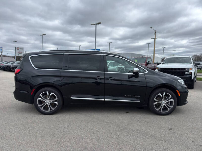2026 Chrysler Pacifica Pinnacle