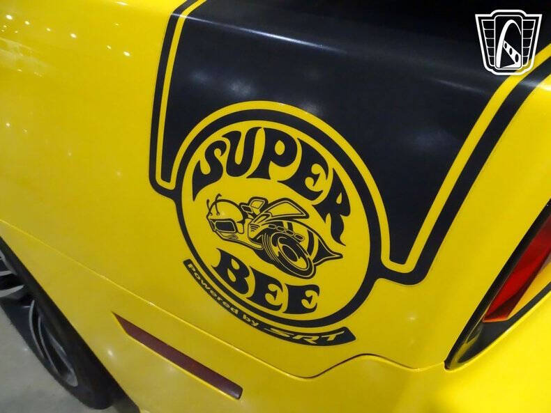 2012 Dodge Charger SRT8 Super Bee