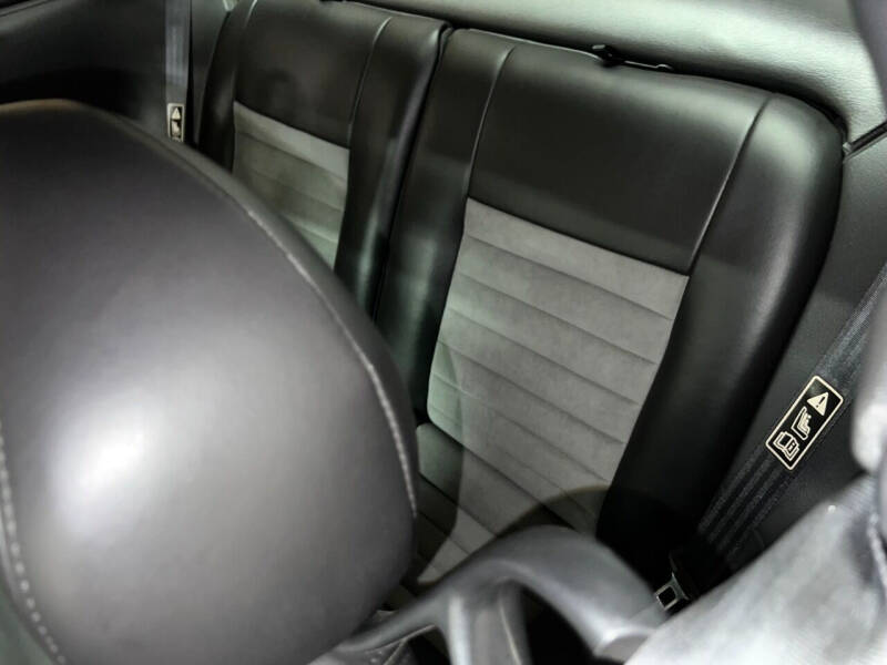 2001 Ford Mustang SVT Cobra