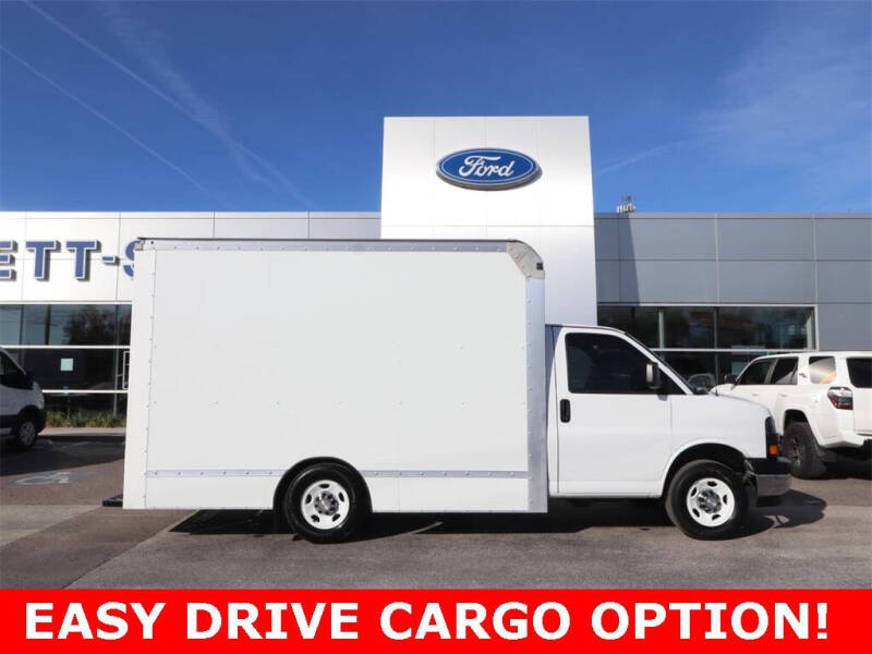 2022 GMC Savana 3500